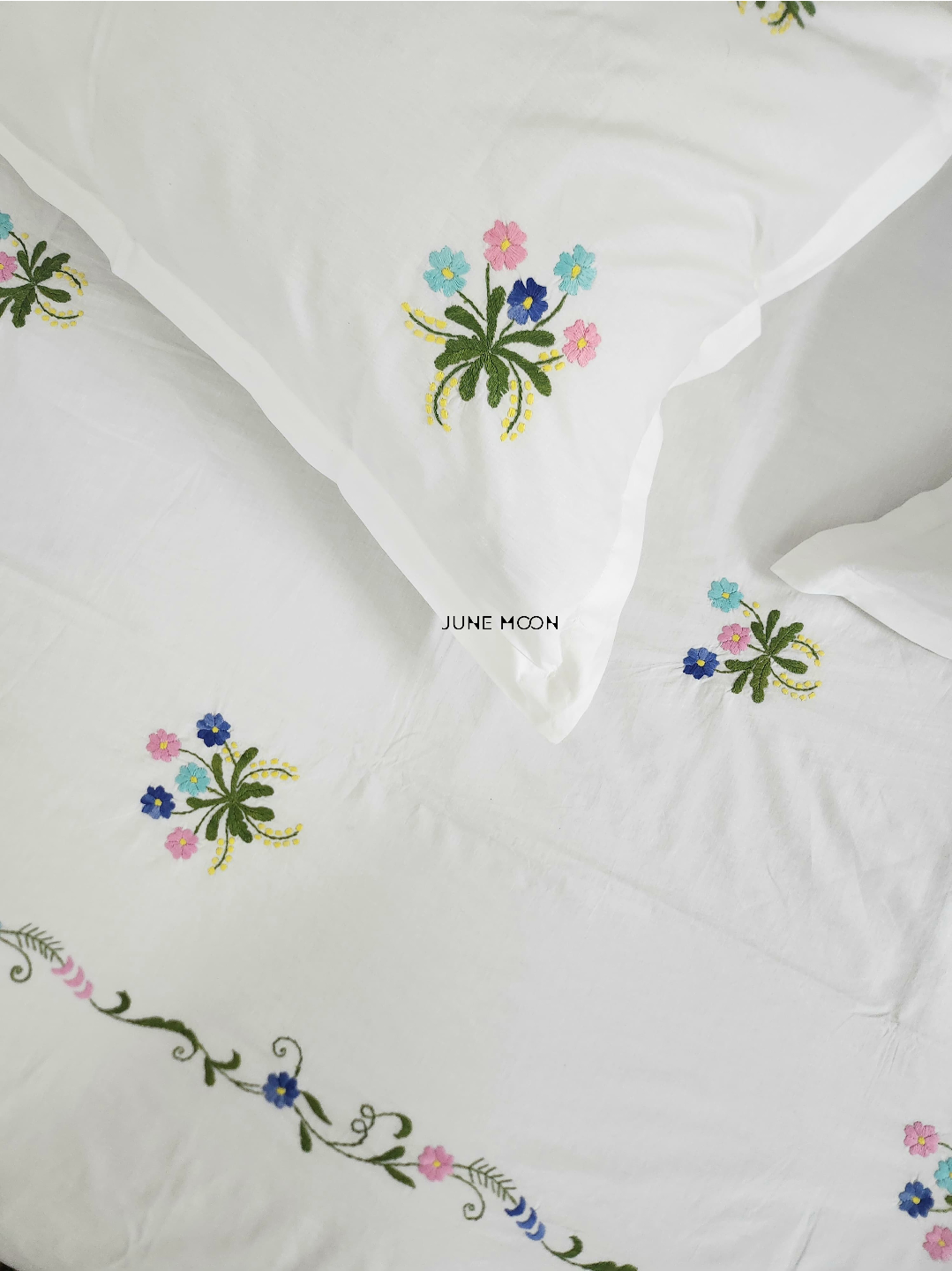Margaret - Embroidered Bedsheet Set