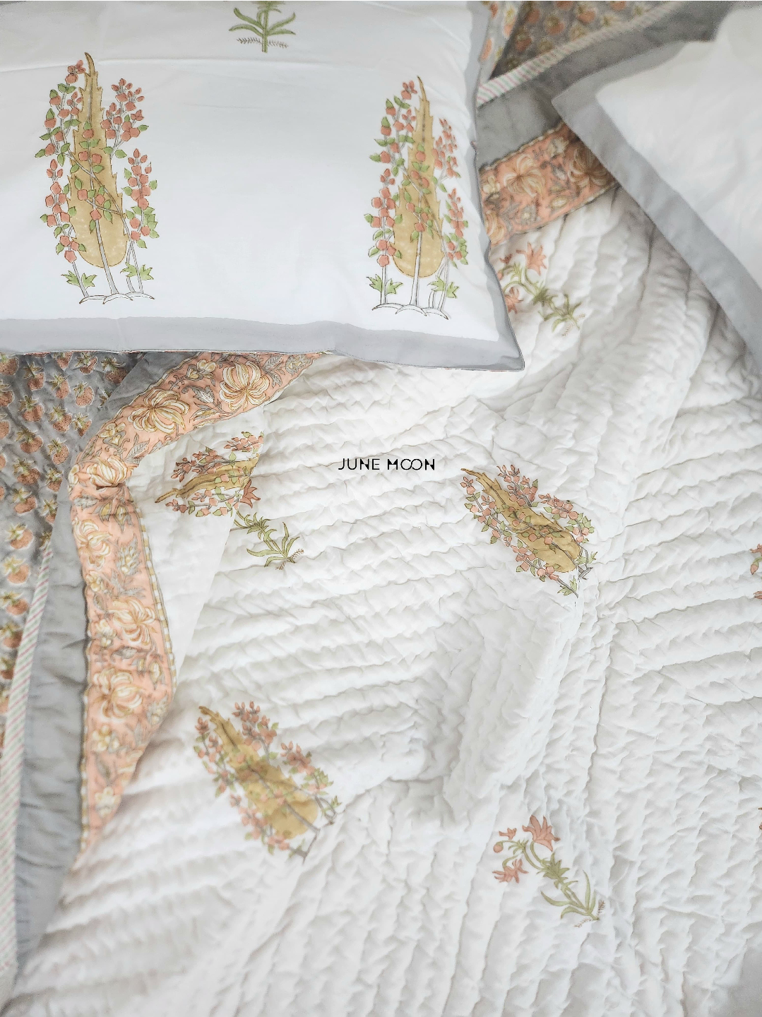 Mandarin Garden - Set of Quilt &amp; Bedsheet