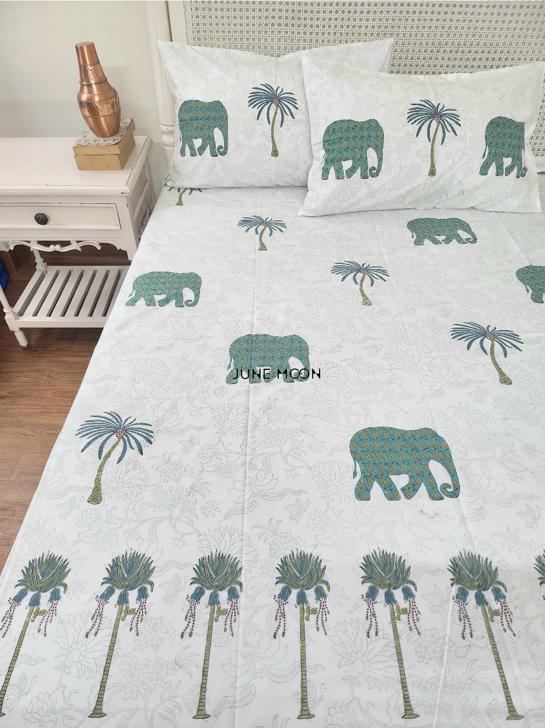 Regal Reign - Block Printed Bedsheet Set