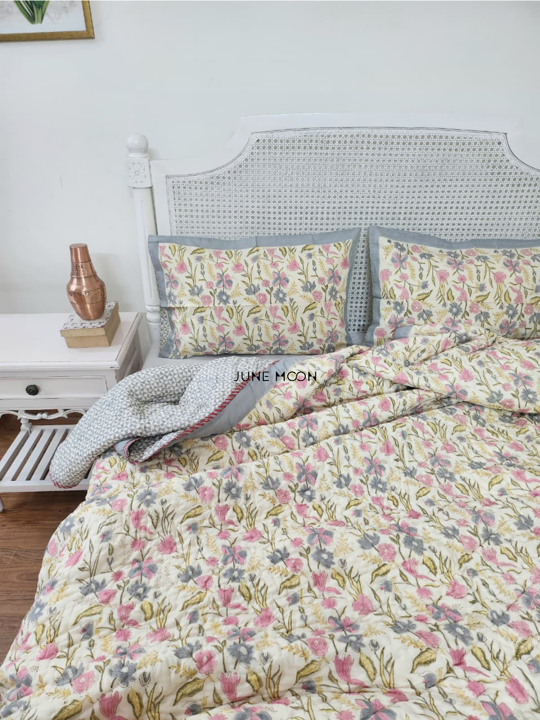 Lavendelle - Set of 2 Single Quilts (Cream Base)