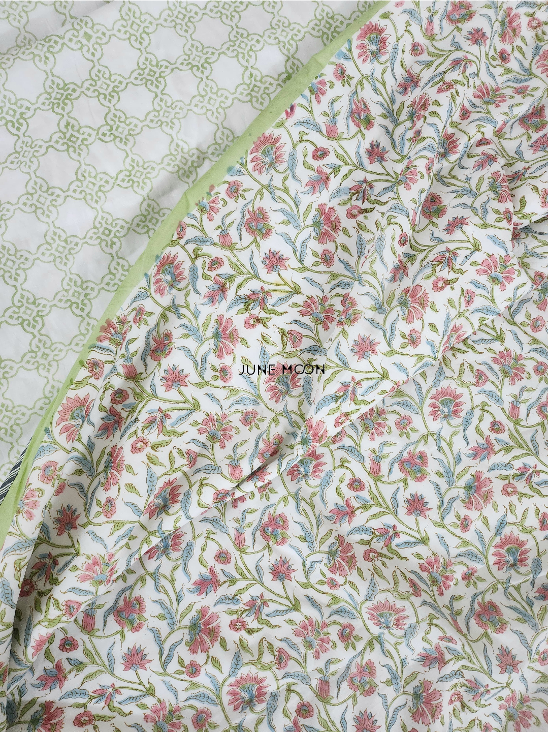 Khanak - Set of Dohar &amp; Bedsheet