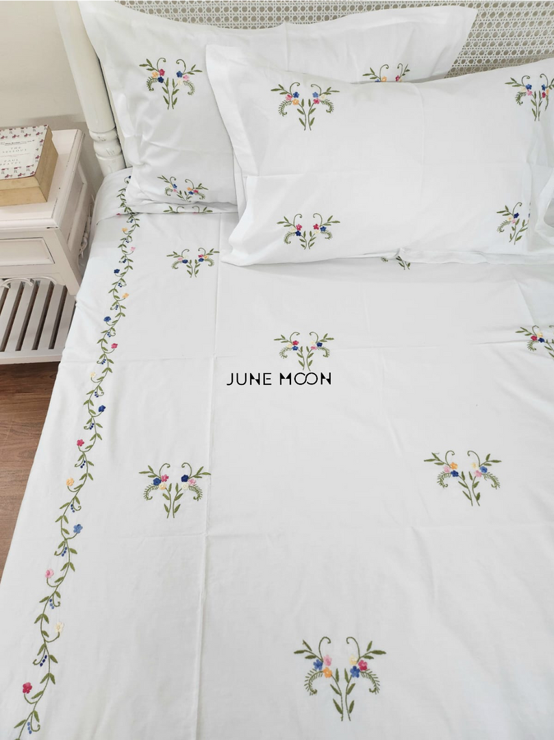 Beatrice - Embroidered Bedsheet Set