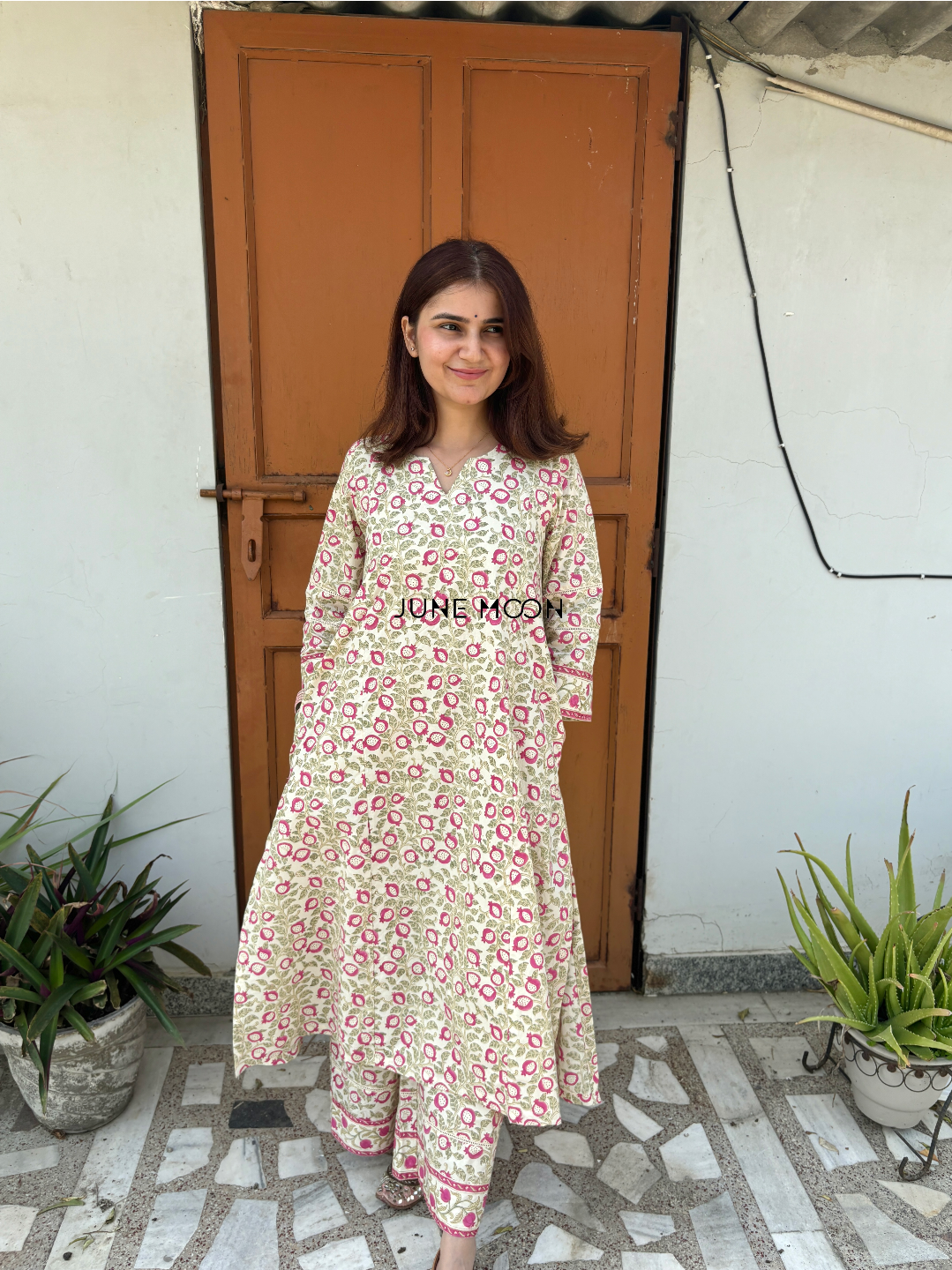 Dilnaaz - Block Printed Set of Kurta &amp; Pants