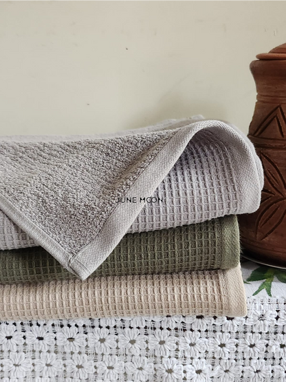 Raag - Bath Towel (Grey)