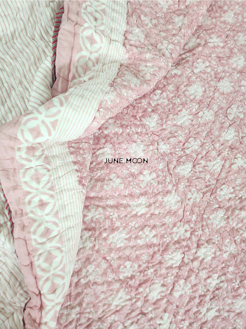 Shaam Gulaabi - Block Printed Muslin Quilt